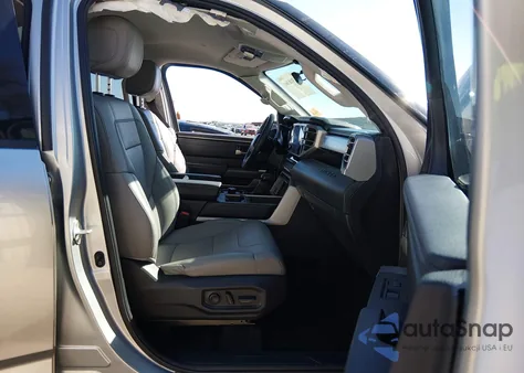 2022 Toyota Tundra Sr5 z USA, uszkodzony, nr VIN 5TFLA5AB6NX012739